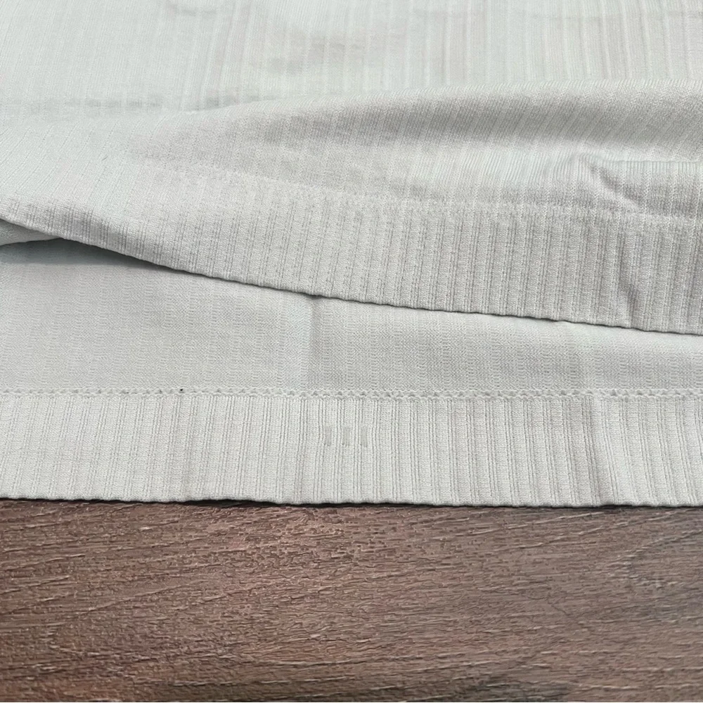 Lululemon Ebb To Street Racerback Crop Tank
White Size 8 - Picture 4 of 5